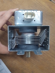Đèn Lò Vi Sóng Chân Rời Cùng Hướng Sóng