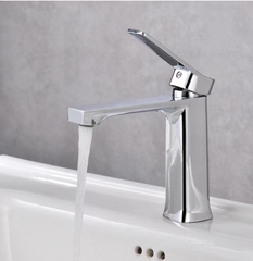 Vòi lavabo, vòi rửa mặt GIORMANI nóng lạnh kiểu vuông cao cấp SNL61 kèm đôi dây cấp inox