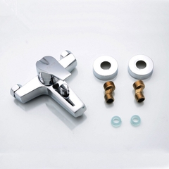 Củ sen tắm nóng lạnh GIORMANI SNL905 cao cấp kèm đôi chân đồng chữ Z