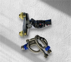 Vòi lavabo, vòi rửa mặt GIORMANI nóng lạnh cao cấp SNL27 kèm đôi dây cấp inox