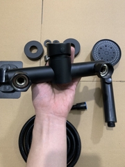 Bộ sen tắm nóng lạnh GIORMANI inox mạ đen cao cấp kết hợp bát sen chỉnh 3 chế độ nước SNL907-VHS14