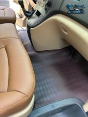Xe Hyundai Starex 9 chổ bọc da nhân tạo Thái Lan