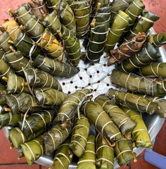 Bánh tro set 10 chiếc kèm mật