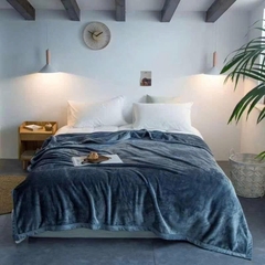 Chăn Lông Thỏ Xuất Nhật – Mềm Mịn, Sang Trọng, Giữ Ấm Hoàn Hảo