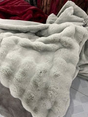 Chăn Cáo Hồ Ly 6kg – Siêu Mềm, Siêu Ấm Cho Mùa Đông