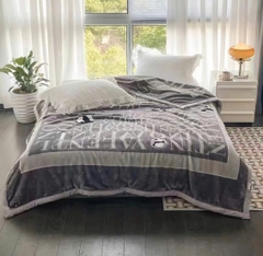 Chăn Siêu Tuyết 3KG – Nhẹ, Mềm Mịn, Phù Hợp Mọi Thời Tiết