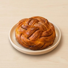 Bánh Quế Cuộn - Cinnamon Roll