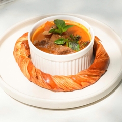 Crobokho Croissant Bắp Bò Hoa Kho - Croissant w Stewed Beef Shank