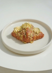 Croissant Bơ Tỏi Phô Mai - Croissant with garlic butter and cheese