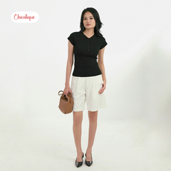 Áo thun nữ thiết kế Chicatique Mavis ôm body cổ tròn ngắn tay nút cài chất liệu thun tăm mịn rũ mát