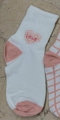 Vớ cổ cao trắng họa tiết trái tim