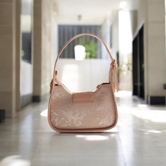 M1_Túi Đeo Vai Nữ Da Thật Hoạ Tiết Ren Bướm, Kích Thước 23cm - HUỲNH BI Luxury Bag