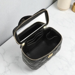 Túi Cốp Đeo Chéo Nữ Da Caviar Khóa Thép Không Hen Gỉ Kích Thước 18cm KÈM HỘP Bag Đeo Vai túi cốp Kem