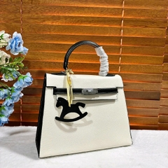 K5_Túi Xách Đi Tiệc Nữ Kelly Da Bò Thật size 25cm Khóa Bạc KÈM HỘP- HUỲNH BI Luxury Bag Kem