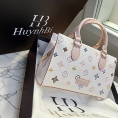 HuynhBi I8 - Túi Xách Nữ Da Bò, Mặt Túi Thêu Hoạ Tiết, Kích Thước 25x17x10 (DxCxR)