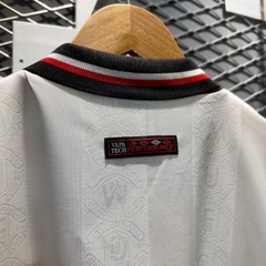 ÁO BÓNG ĐÁ MANCHESTER UNITED 1998/99 SÂN KHÁCH