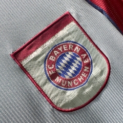 ÁO BÓNG ĐÁ BAYERN MUNICH 1998/99 SÂN KHÁCH THỨ BA