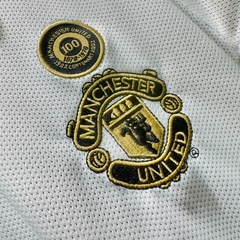 ÁO BÓNG ĐÁ MANCHESTER UNITED 2001/02 SÂN KHÁCH