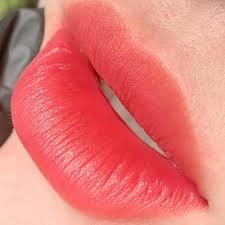 Khử thâm môi cơ bản (Detox môi)