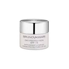 Kem Chống Nắng, Mờ Thâm Nám & Bảo Vệ Da – White Day Protection SPF15