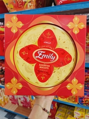 Bánh Hỗn Hợp Emily Hộp Đỏ 300g – Bánh Quy Bơ Thơm Ngon, Thiết Kế Sang Trọng May Mắn Cho Giỏ Quà Tết Và Biếu Tặng