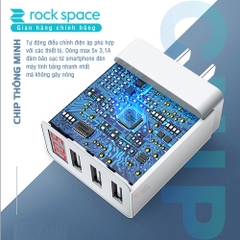 Củ sạc Rock T14 Pro 3 cổng thông minh có màn hình LED hiển thị điện áp và cường độ dòng điện, sạc 3 máy một lúc