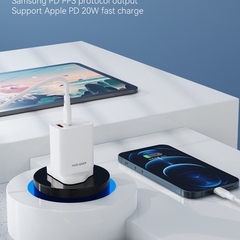 Củ sạc nhanh iPhone Rockspace T51 2 cổng USB-TypeC sạc nhanh 30w sạc ổn định hàng chính hãng bảo hành 12 tháng