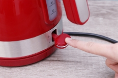 Bình đun siêu tốc Delonghi 1 lít KBLA2000.R