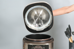 Nồi áp suất điện Sunhouse Mama SHD1580 5 lít