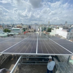 Tấm Pin Năng Lượng Mặt Trời Longi 615Wp 2 Mặt Kính Chính Hãng