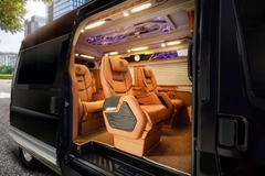 DANANG BESTCAR – 중부 지역 최고의 운전기사 포함 렌터카 서비스