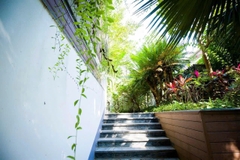 H0.8– 플라밍고 프라이빗 풀빌라 (5베드룸, 넓은 정원 포함)