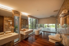 H0.8– 플라밍고 프라이빗 풀빌라 (5베드룸, 넓은 정원 포함)