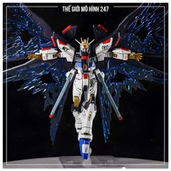 (Tặng Đế + Decal nước + Effect cánh) Mô Hình Gundam HG CE 201 Strike Freedom Fighter Revive + Wings of Light