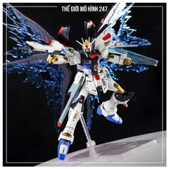 (Tặng Đế + Decal nước + Effect cánh) Mô Hình Gundam HG CE 201 Strike Freedom Fighter Revive + Wings of Light