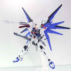 Mô hình MG Master Grade Freedom 2.0 - Kèm đế + Decal nước