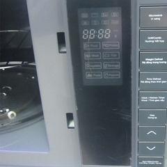 Lò vi sóng Sanyo EM-G3650V ( Hàng trưng bày )