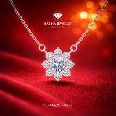 Dây chuyền bạc 925 moissanite dáng hoa – điểm sáng tinh tế, lấp lánh vừa đủ để khởi đầu Xuân an yên | Hải Hà Jewelry