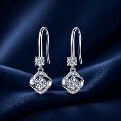 Bông tai bạc 925 đính moissanite dáng treo – chuyển động dịu và ánh sáng tinh tế | Hải Hà Jewelry