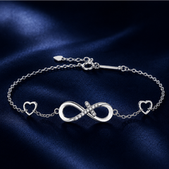 Vòng tay bạc vô cực gắn kết – Ở lại cùng nhau, theo cách bền lâu | Hải Hà Jewelry