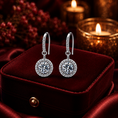Bông tai Moissanite Halo bạc s925 Cao cấp – ánh sáng tròn đầy, đeo nhẹ | Hải Hà Jewelry