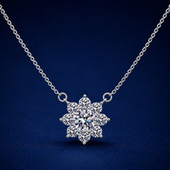 Dây chuyền bạc 925 moissanite dáng hoa – điểm sáng tinh tế, lấp lánh vừa đủ để khởi đầu Xuân an yên | Hải Hà Jewelry