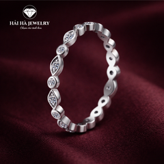 Nhẫn moissanite oval nối tiếp – Nhịp cảm xúc liền mạch | Hải Hà Jewelry