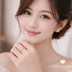Nhẫn đá chạy nửa vòng – Ánh sáng đủ đầy cho những điều bền lâu | Hải Hà Jewelry