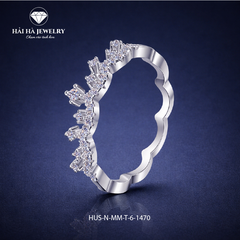 Nhẫn viền đá uốn lượn – Ánh sáng dịu dàng ôm trọn cảm xúc | Hải Hà Jewelry