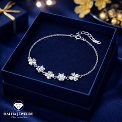 Vòng tay cỏ bốn lá ánh sáng dịu – Gửi một lời chúc rất khẽ | Hải Hà Jewelry