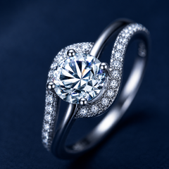 Nhẫn nữ bạc 925 đính kim cương Moissanite 0,8 Carat