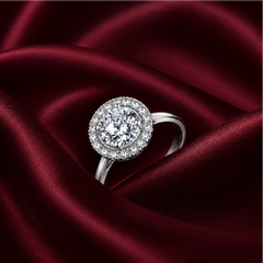 Nhẫn nữ bạc s925 đính moissanite halo cao cấp – ánh sáng tròn đầy, đeo nhẹ tay