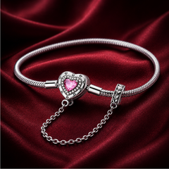 Vòng tay bạc 925 charm trái tim đá hồng – Một cảm xúc được giữ lại