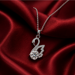 Dây chuyền bạc 925 đính kim cương Moissanite Thiên Nga 1 Carat